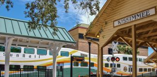 SunRail train at Kissimmee, Florida station, one of four stops along the the commuter railway's new 17 mi (27 km) Southern Expansion.