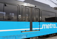 MetroLink car