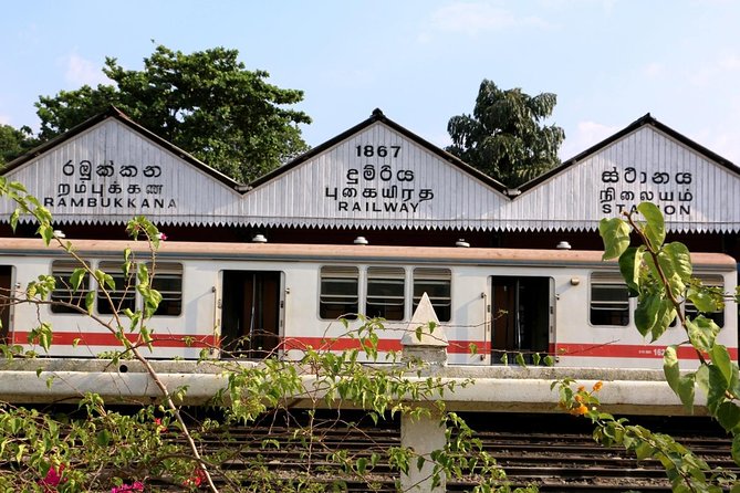 Colombo to Kandy Train Tickets (Reserved Seats) - Departure Options and Experience