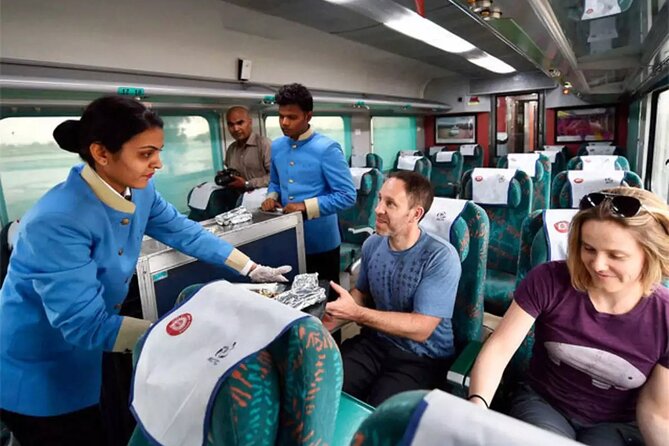 Full day Taj mahal & Red fort tour by Gatimaan Train from Delhi - The Itinerary in Detail