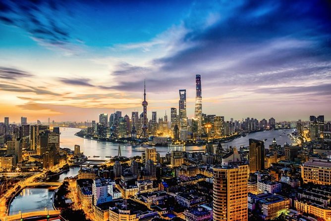Shanghai Layover featuring a dual experience of Tesla & Maglev - Who Is This Tour Best For?