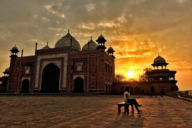 Taj Mahal Tour from Delhi by Train and Back with Lunch - The Practicalities: What’s Included and What’s Not