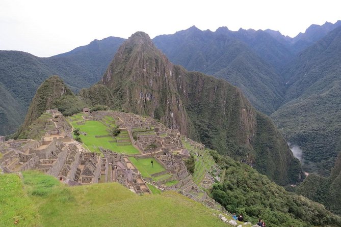 2 Day Tour: Sacred Valley and Machu Picchu by Train - Key Points