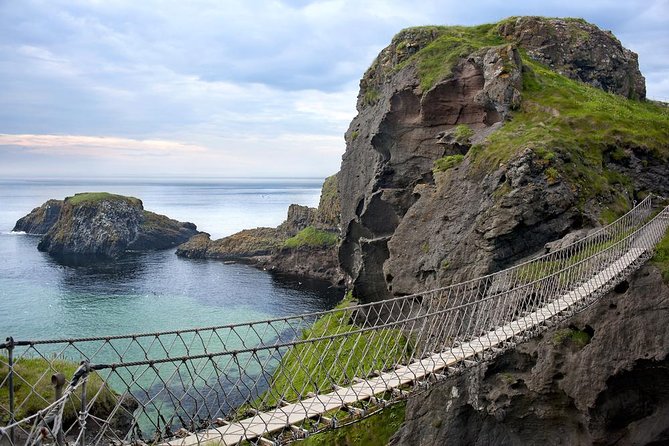 2-Day Northern Ireland Rail Tour: Belfast, Antrim Coast, and Giant's Causeway - Who Would Love This Tour?