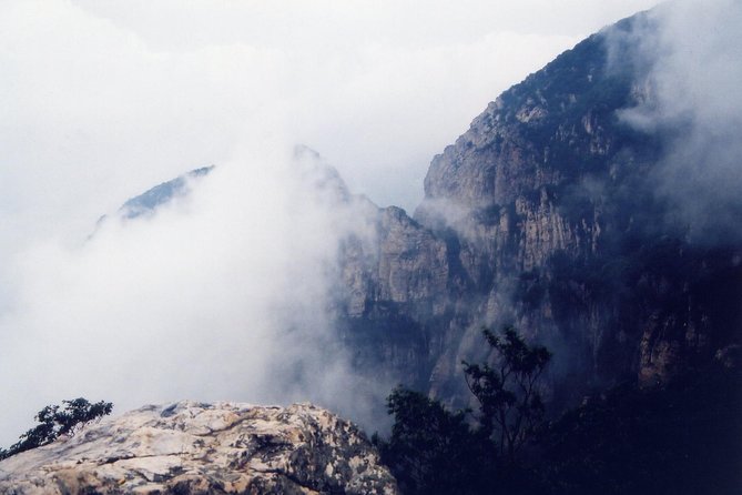 2-Day Private Tour Shaolin Monastery & Mt. Song Hike from Xi'an by Bullet Train - Visiting the Shaolin Temple: The Heart of Chinese Martial Arts