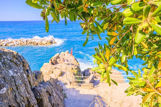 Cinque Terre hiking tour from La Spezia train station - FAQ