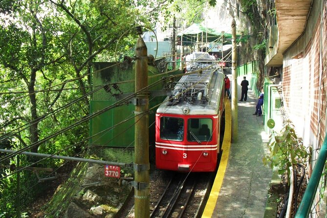 Corcovado Train and Sugarloaf Mountain Guided Tour with Transfer - Authentic Insights from Reviews