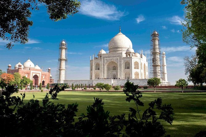 Enchanting Taj Mahal Same Day Tour by Gatiman Train From Delhi - The Experience: What Travelers Say