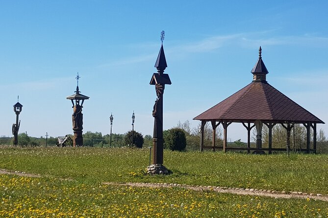 Full day Self-Guided trip to Trakai - bicycle rent for 24 h. and train tickets - Detailed Breakdown of the Experience