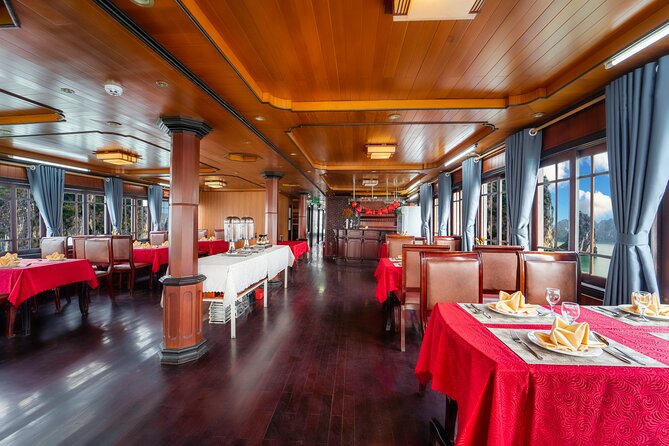 Halong Bay 2D1N Traditional Boat All Inclusive Suppring Cave,Titop,Luon Cave - First Impressions: Scenic Cruising and Sung Sot Cave
