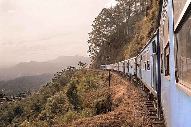 Kandy to Ella train ride on (Train No: 1005 "Podi Menike") - An In-Depth Look at the Kandy to Ella Podi Menike