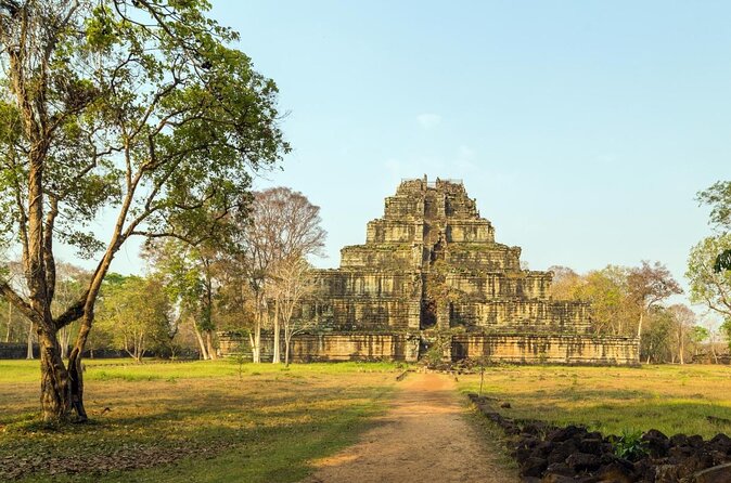 Koh Ker & Beng Mealea With Tour Guide and Luxury Minivan - Who Will Love This Tour?