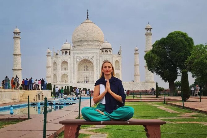 Luxury Taj Mahal tour from Delhi by the Fastest train of India - A Regal Lunch in Agra