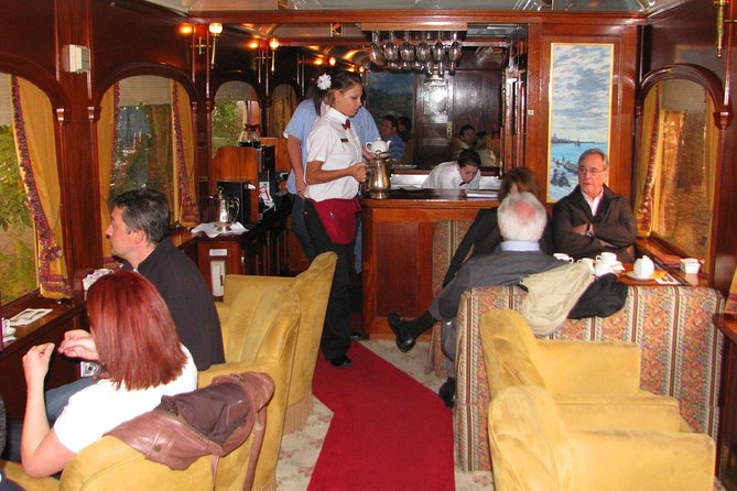 Napa Valley Wine Train Tour Glamorous Dining Experience - Who Is This Tour Best For?