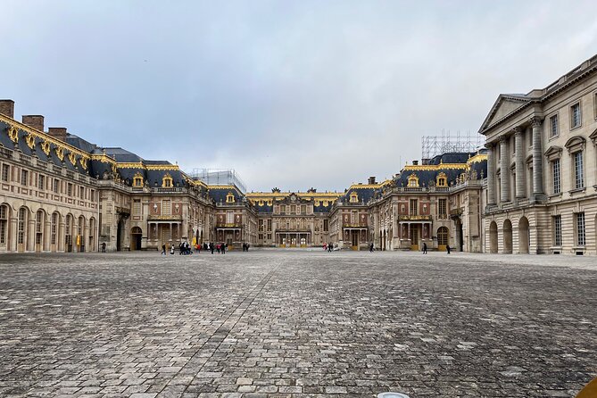 Palace of Versailles by Train from Paris - Walking Through Versailles: A Brief But Exciting Introduction