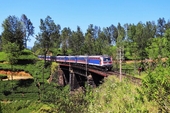 Peradeniya to Badulla train ride on (Train No: 1001 "Denuwara Menike") - The Scenic Crown: Hatton to Haputale