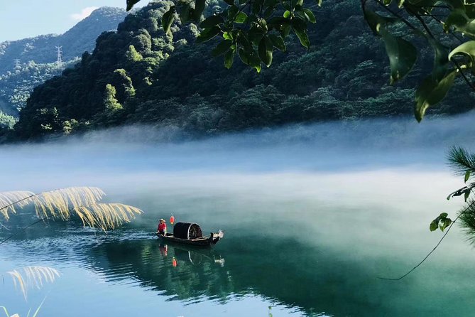 Private 2D Tour to Xiaodongjiang Lake & Gaoyiling Danxia from Guangzhou by Train - FAQ