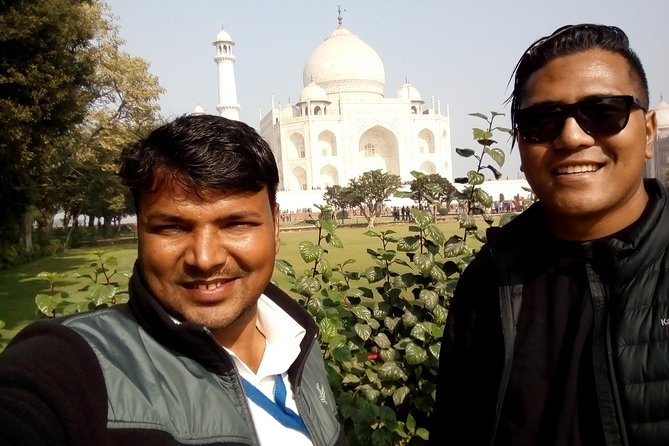 Private Day Tour of Taj Mahal and Agra Fort By Super fast train - The Journey Begins: From Delhi to Agra in Style