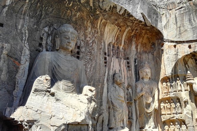 Private Tour: Longmen Grottoes Day Tour from Xi'an to Luoyang via High Speed Train - Meal and Rest: Lunch in Luoyang