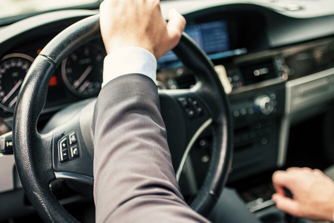 Sorrento Private Transfer from to Naples Airport Train Station - Why Opt for a Private Transfer?