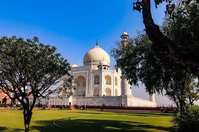 Taj Mahal & Agra Tour by Gatimaan Express Train from Delhi - Why This Tour Offers Good Value