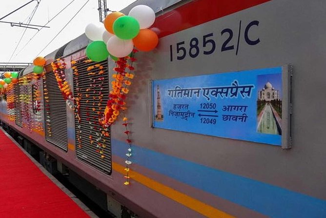 Taj Mahal Tour by Gatimaan Train/Rail All Inclusive - The Cultural and Historic Highlights: Agra Fort & Baby Taj