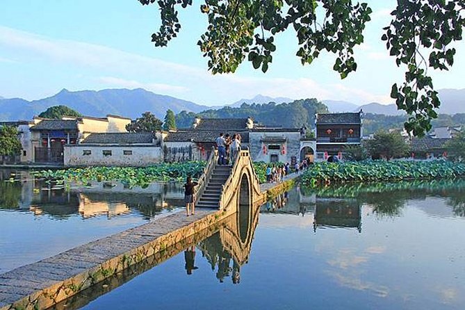 2-Day Huangshan and Hongcun Village Private Tour from Hangzhou by Bullet Train - FAQ