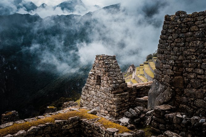 2-Day Tour: Sacred Valley and Machu Picchu by Train - The Scenery: A Visual Feast