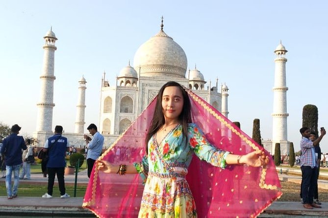 Agra tour from Delhi in First Class Train - The Sum Up