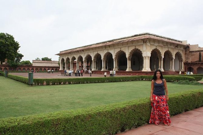 Day Trip to The Taj Mahal and Agra from Delhi by Train - Shopping for Handicrafts