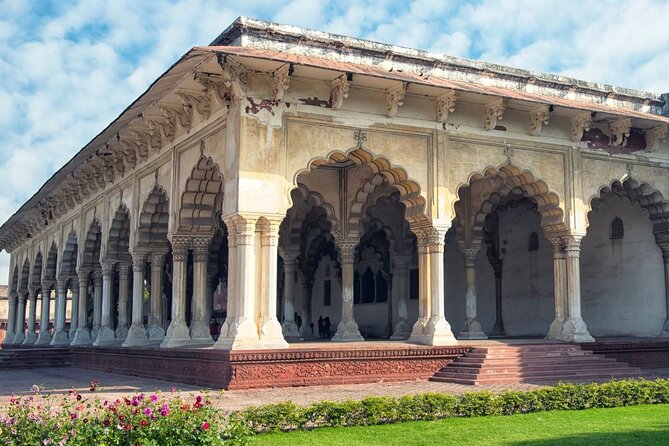 Enchanting Taj Mahal Same Day Tour by Gatiman Train From Delhi - Who Is This Tour For?