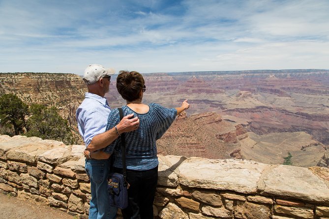 Grand Canyon Railway Train Tickets - Arrival at the Grand Canyon: Historic and Picturesque