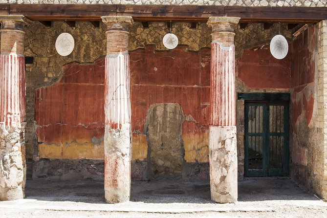 Pompeii and Naples Tour by High-Speed Train - FAQ