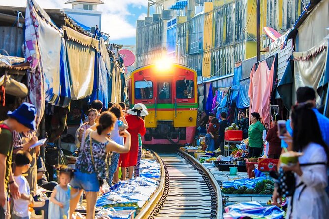 Private Guided Tour to Train Market and Damnoensaduak Floating Market - FAQs