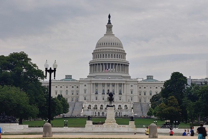 Private Tour from New York to Washington by train with official guide - FAQ