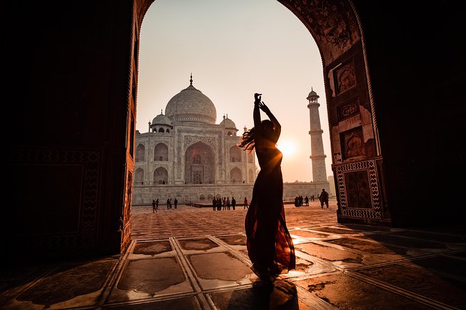 Super fast Train tour for Agra Taj Mahal from Delhi Same day - Exploring Agra Fort