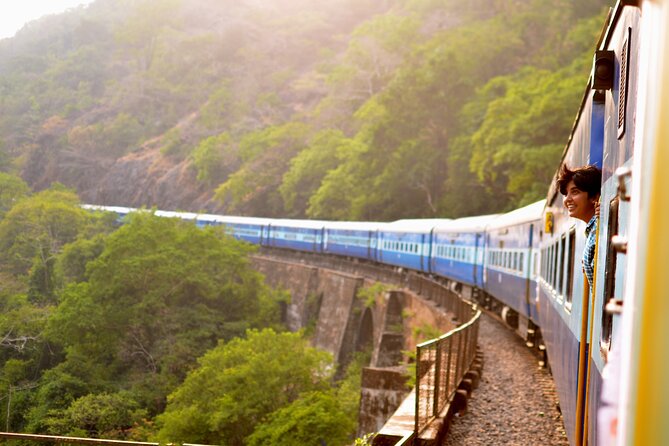Taj Mahal from Delhi by Gatimaan Express - Trip with 5-Star Lunch - The All-Inclusive Gourmet Lunch