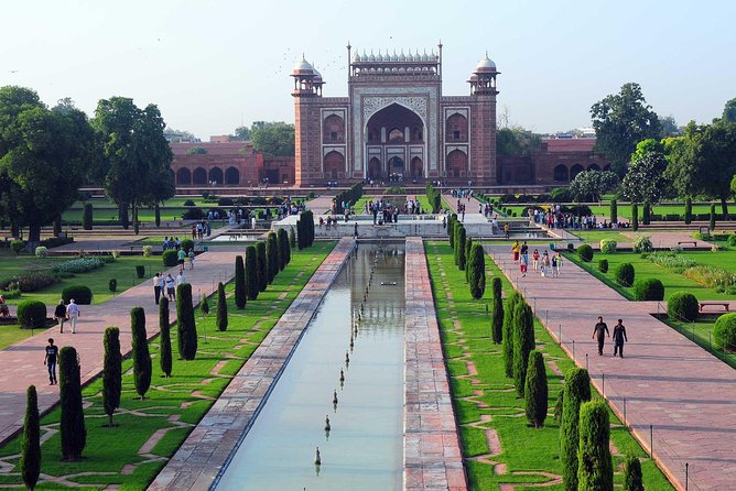 Taj Mahal Private Tour by Gatimaan Express Train - Leisure Time and Optional Activities