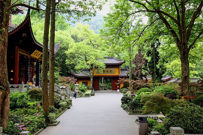 3-Day Huangshan and Hangzhou Private Tour from Shanghai by Bullet Train - FAQ