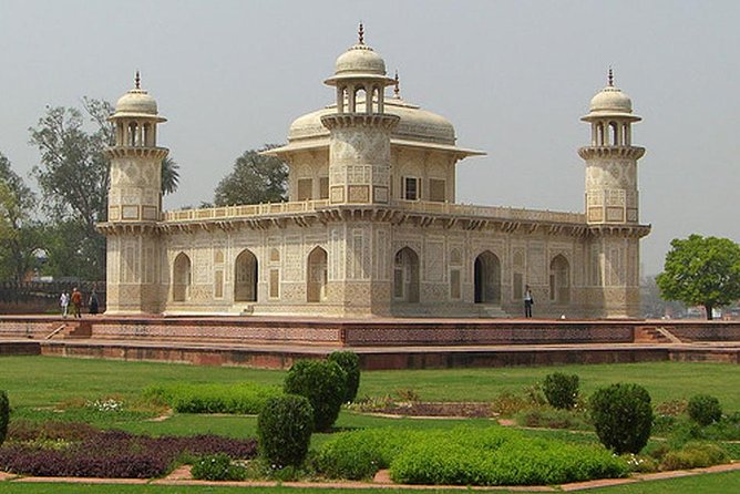 Full Day Taj Mahal Tour by Gatimaan Express Train - Who Should Consider This Tour?