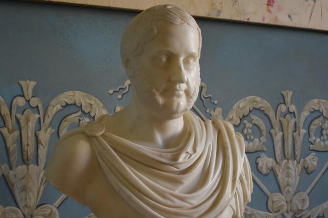Guided tour of the Royal Palace of Caserta with train option - FAQ