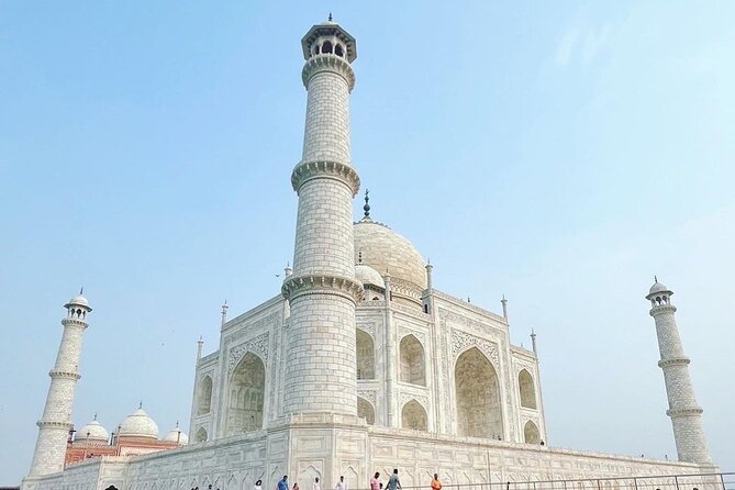 Luxury Taj Mahal tour from Delhi by the Fastest train of India - Analyzing the Value: What’s Included and What’s Not
