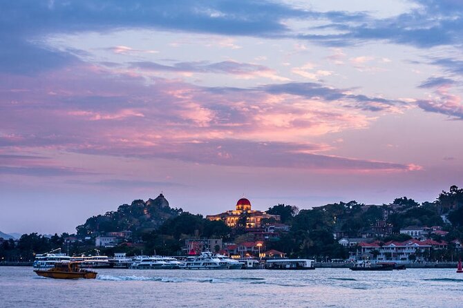 2-Day Private Sightseeing Tour of Xiamen City Highlights and Toulou Cluster - Who Should Consider This Tour?