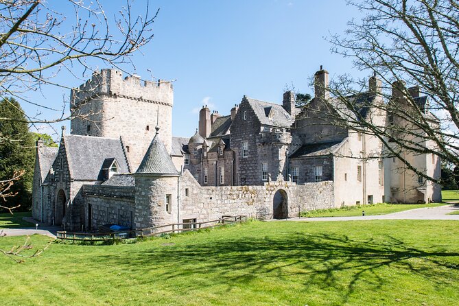 Aberdeen Airport/Train/Harbour transfer & Private Guided Tour - Frequently Asked Questions