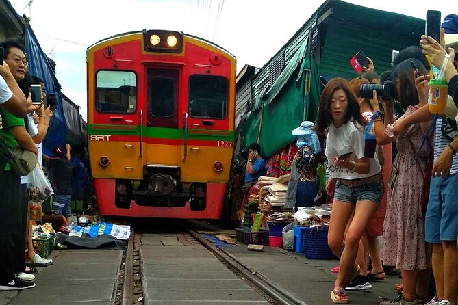 Damnoen Saduak Floating Market & Maeklong Train Market Tour - The Bottom Line