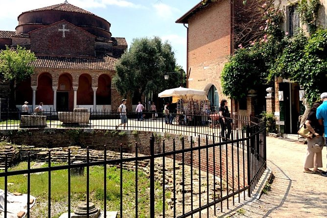 Full-day excursion to Murano, Burano and Torcello from Venice Train Station - The Sum Up