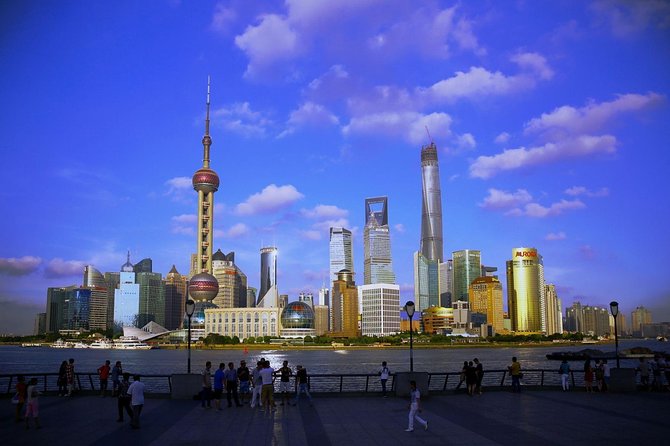 Fully Guided Shanghai Day Trip From Suzhou By Bullet Train - Tianzifang: Art, Crafts, and Trendy Vibes
