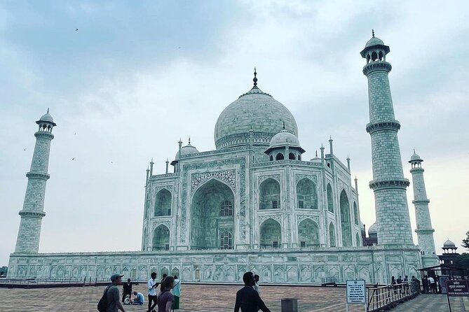 Luxury Taj Mahal tour from Delhi by the Fastest train of India - What Travelers Say (Based on Available Reviews)