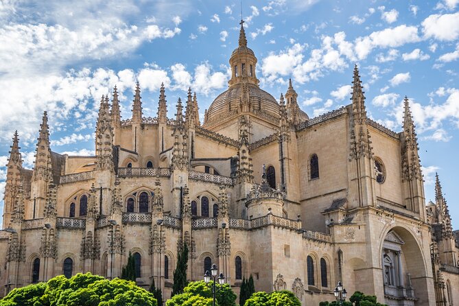 Segovia with Alcazar Guided Tour by High-Speed Train from Madrid - Return Journey: High-Speed Train Back to Madrid