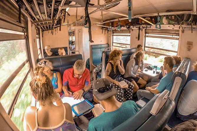 Colombo to Badulla train ride on (Train No: 1015 "Udarata Menike") - An In-Depth Look at the Colombo to Badulla Train Journey